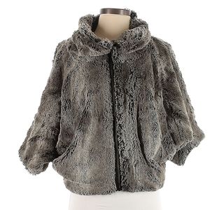 Obakki Faux Chinchilla Fur Batwing Cropped Jacket Small